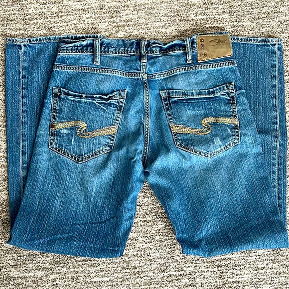 Silver Jeans - Picture 2 of 2